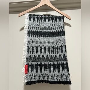 Black and White Patterned Scarf